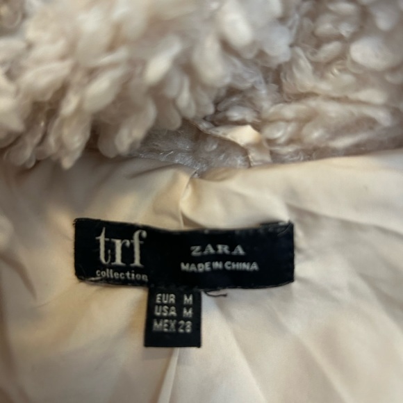 ZARA Cream Fuzzy Zip Up Jacket - Picture 2 of 4